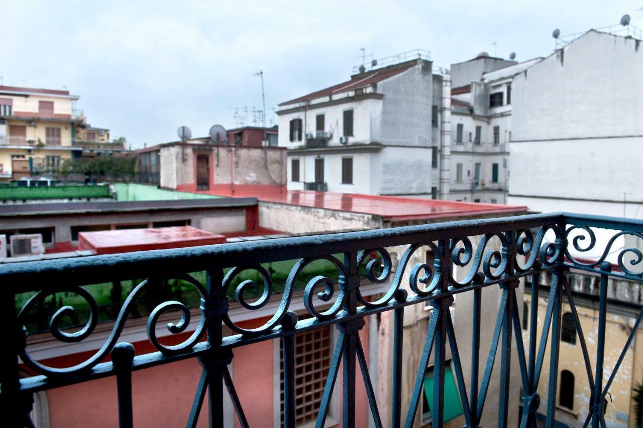 Casa Garibaldina A Napoli Hotel Exterior foto